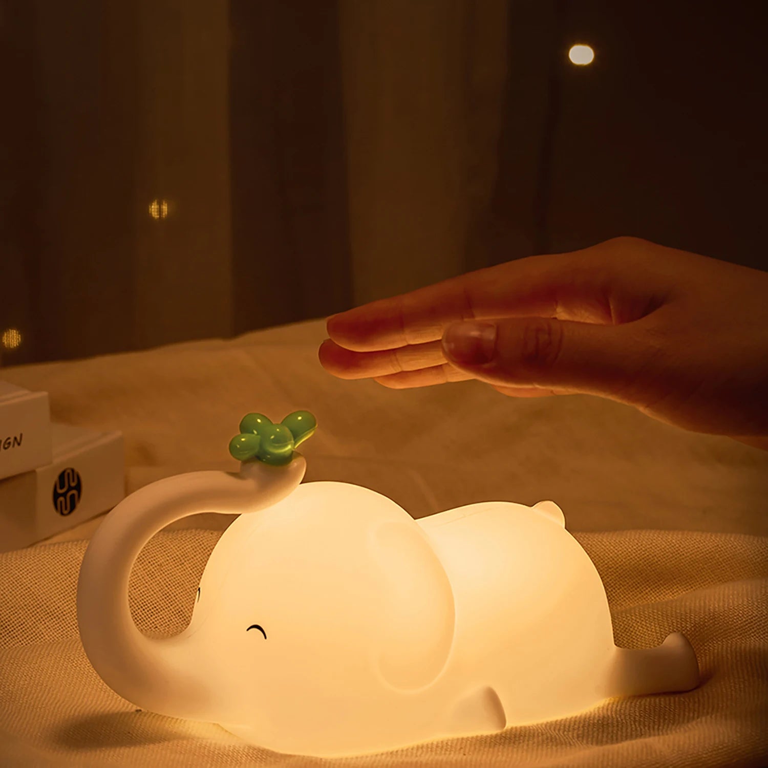 GlowPal Elephant Nightlight - GlowPal